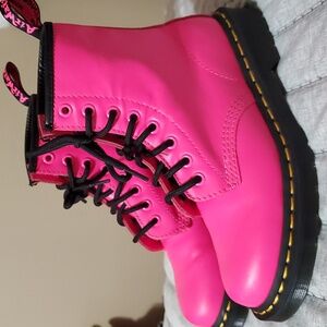 Dr. Martens Clash pink 1460 boots
